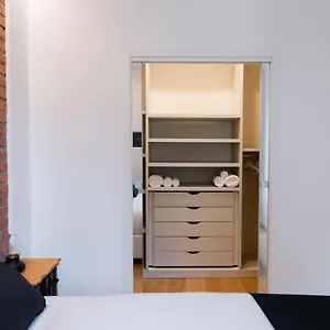Ross Quadrell - Apartment